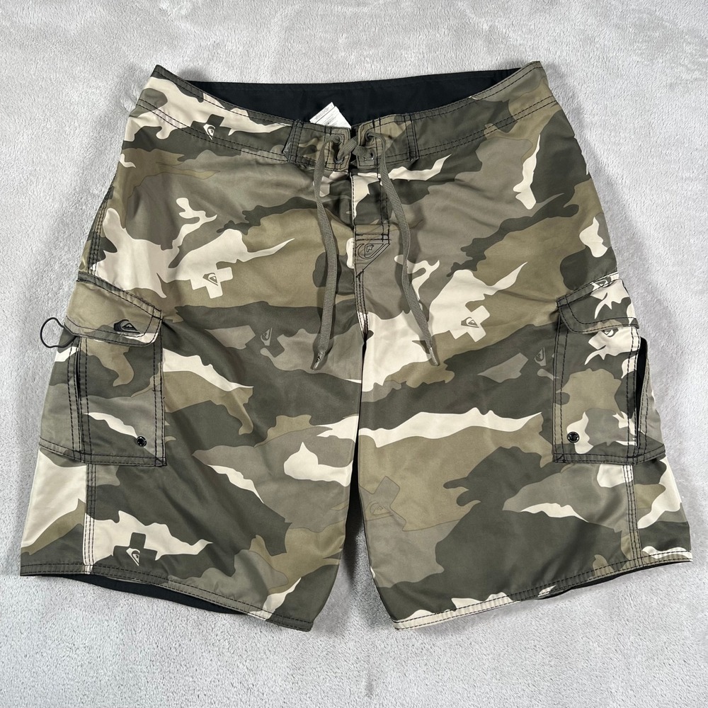 Vintage Y2K Quiksilver Board Shorts Men's Size 34 Camo Green Cargo Swim Trunks
